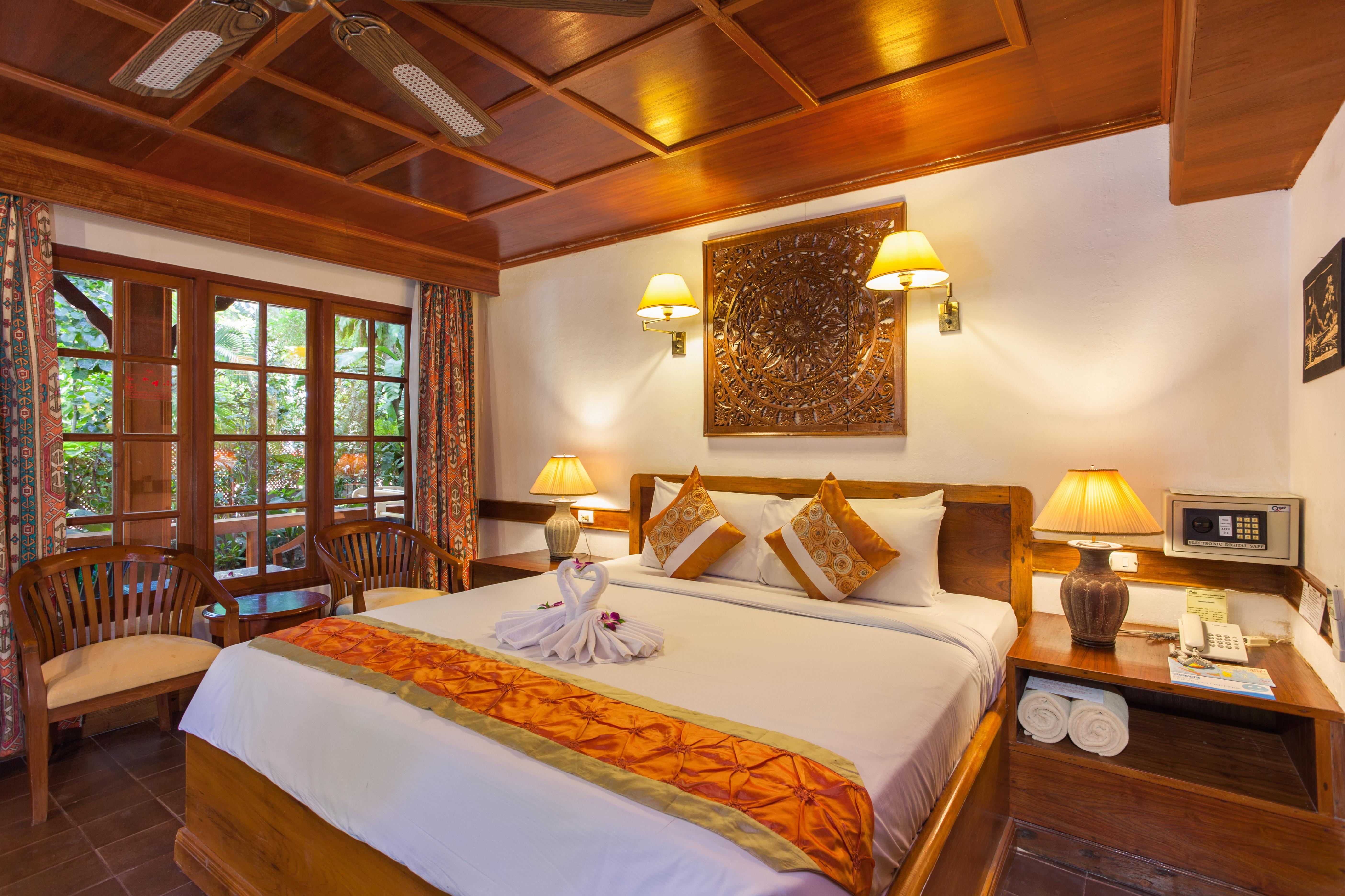 Tropica Bungalow Beach Hotel Patong Ngoại thất bức ảnh