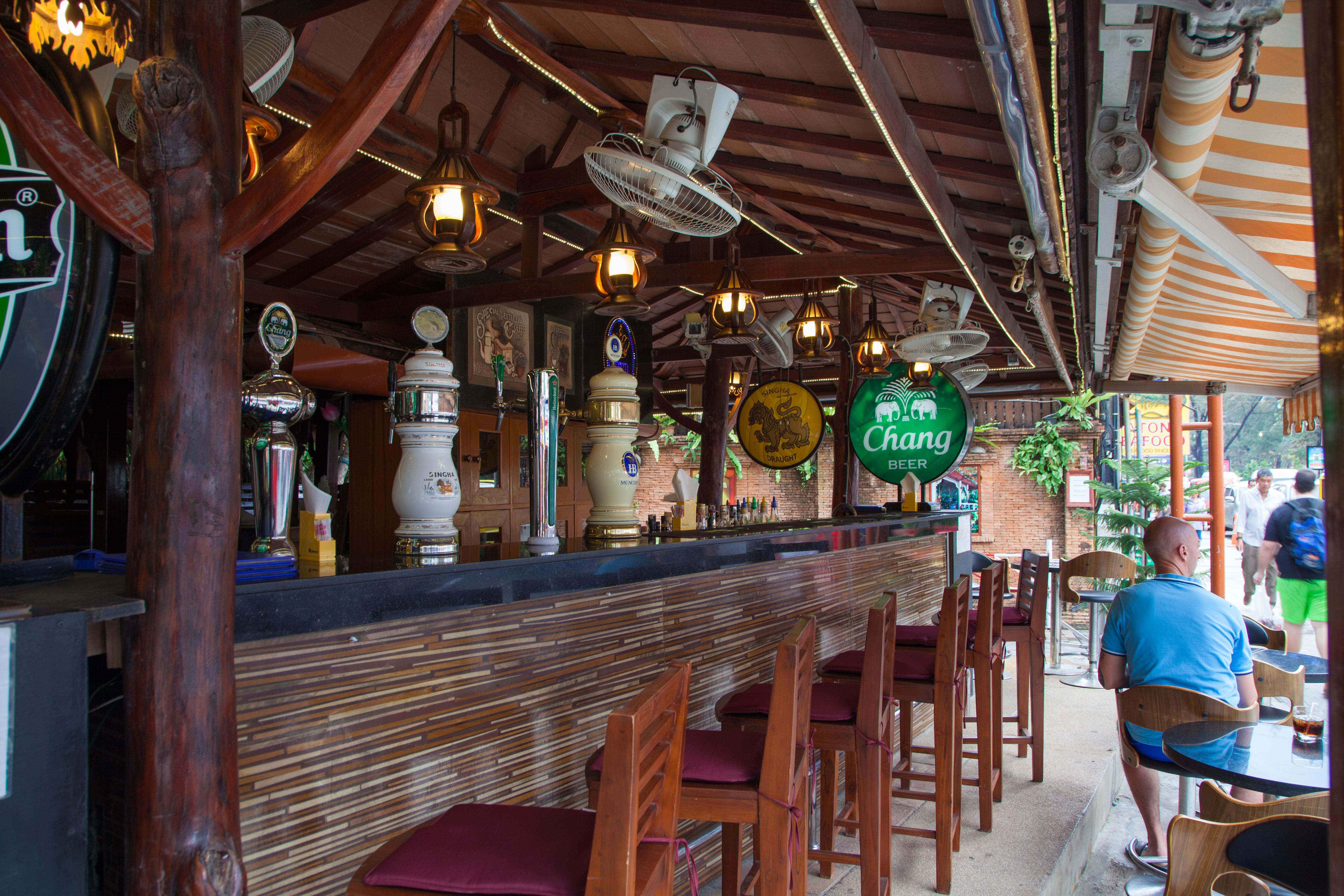 Tropica Bungalow Beach Hotel Patong Ngoại thất bức ảnh