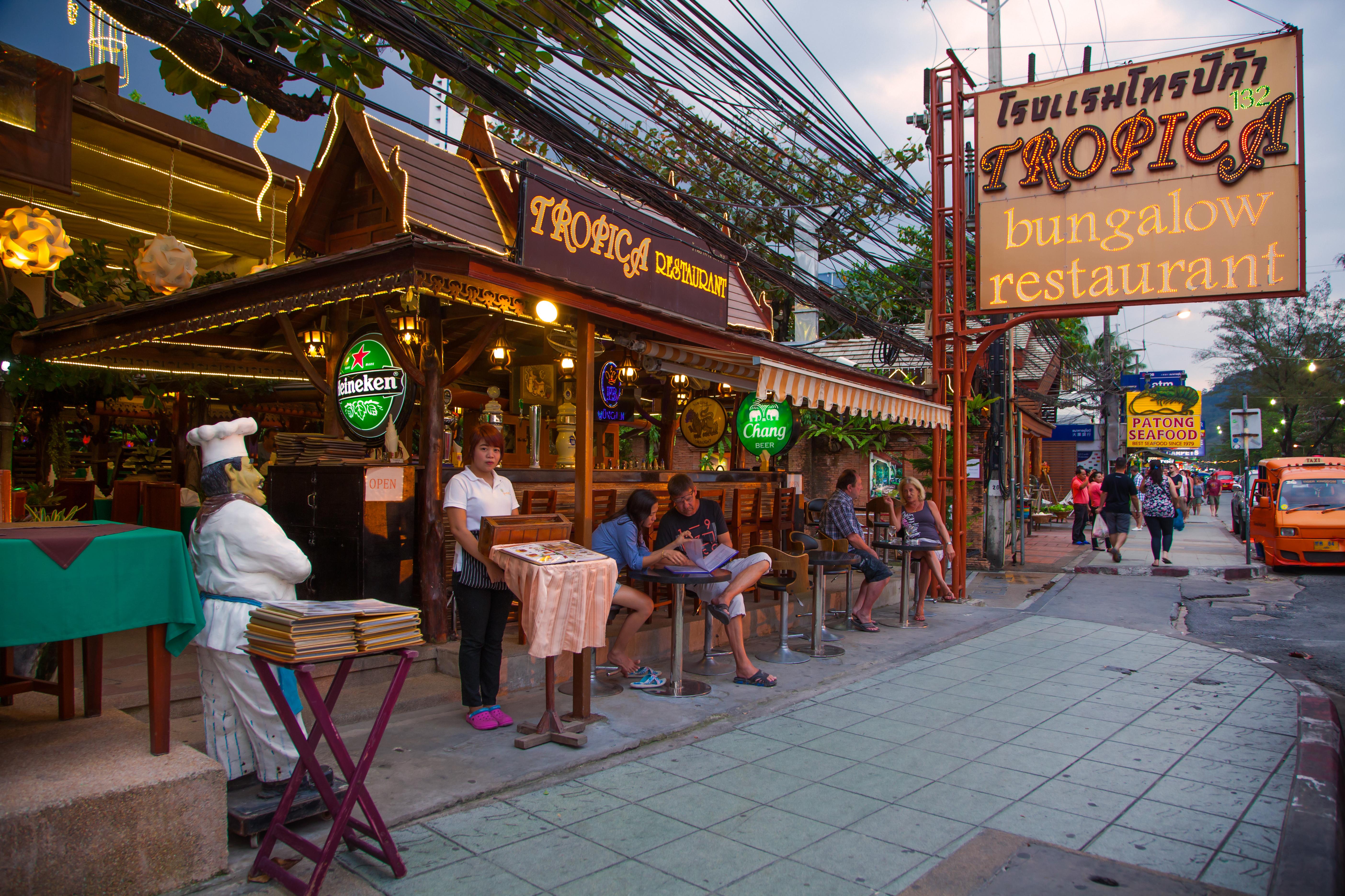 Tropica Bungalow Beach Hotel Patong Ngoại thất bức ảnh