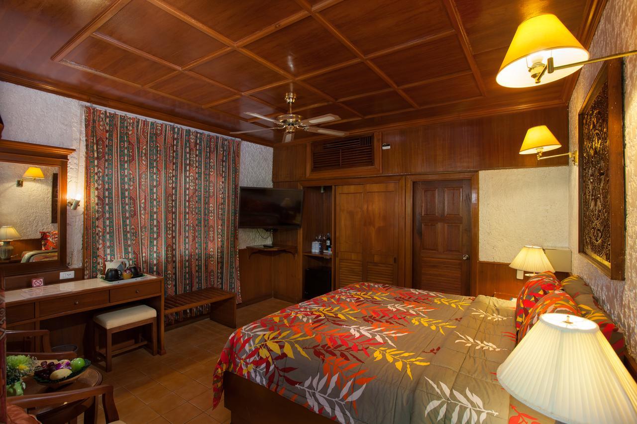 Tropica Bungalow Beach Hotel Patong Ngoại thất bức ảnh